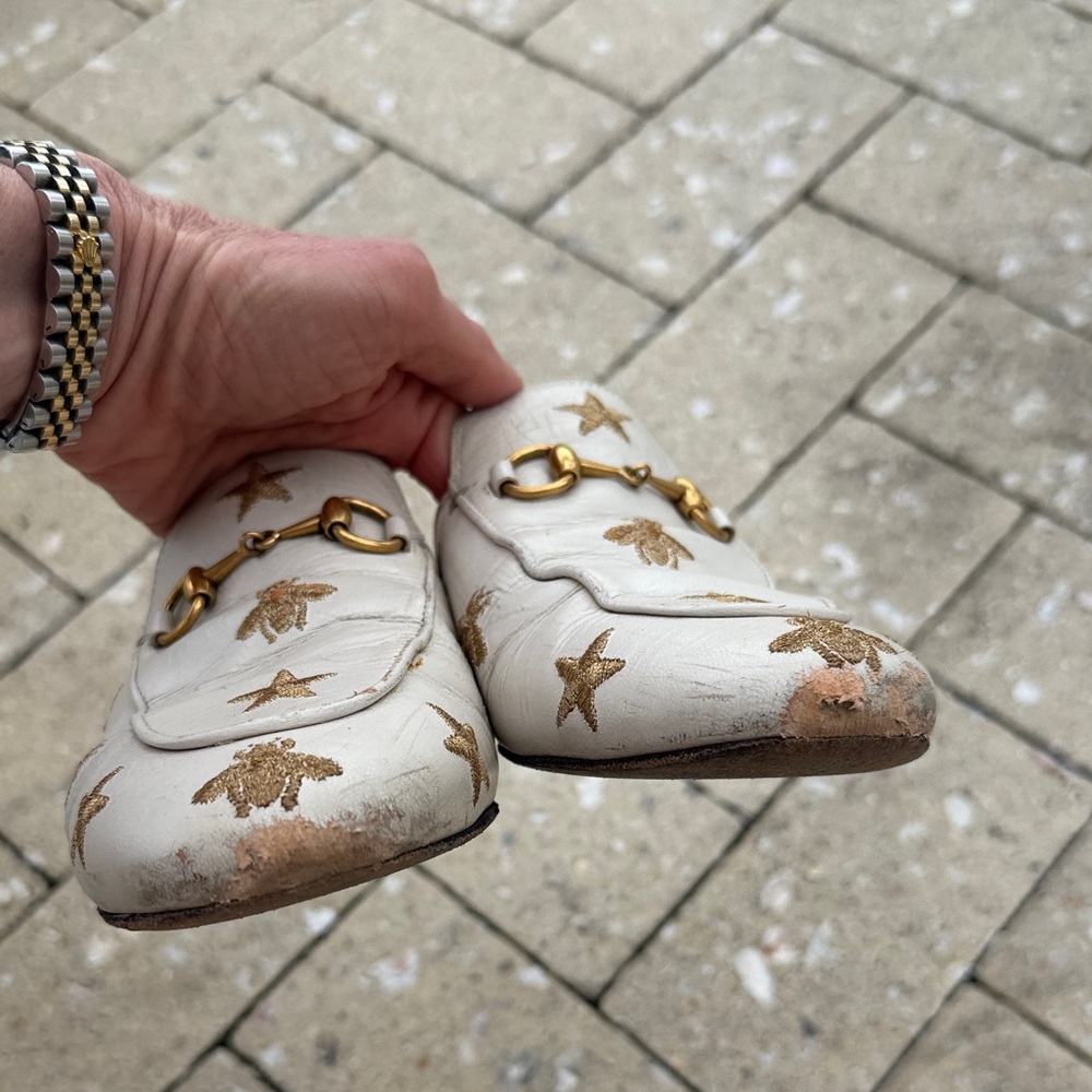 Gucci Cream Mules with Gold Star Accents - Picture 3 of 7